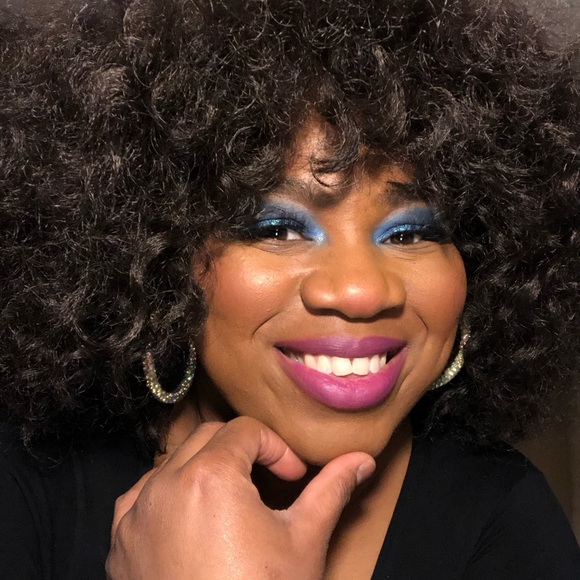 Meet your Posher, Ashaunai - Picture 5 of 17